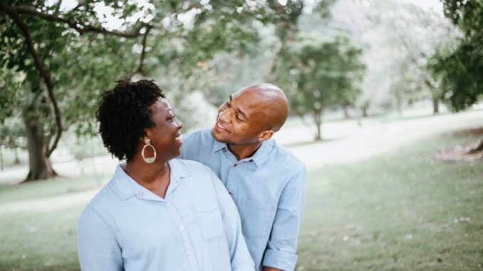 affection-couple-daylight-2230015-Healthylivinglinks Two couple happy together in the