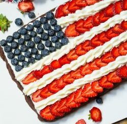 A cake of American flag