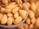 A image of almonds