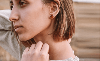 Generic Cytomel-Healthylivinglinks The profile of a woman's face.